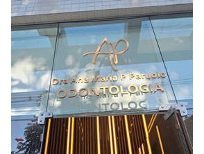 Letreiro dourado em pvc em São Francisco - Niterói - RJ