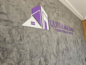 Logo em alto relevo em acrílico 4mm com pintura especial em Itaipuaçu, Maricá