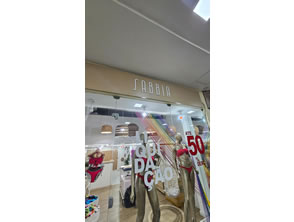 Logo em pvc expandido com pintura especial em Icaraí, Niterói