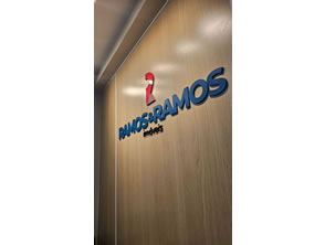 Logo em pvc em alto relevo no Centro de Niterói